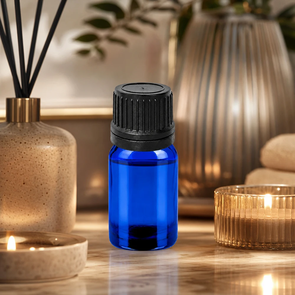 5ml Droppflaska 1mm svart med säkerhetsförslutning BlueLine UT18/5 Kompakt 5 ml droppflaska i elegant blå färg, idealisk för eteriska oljor och essenser