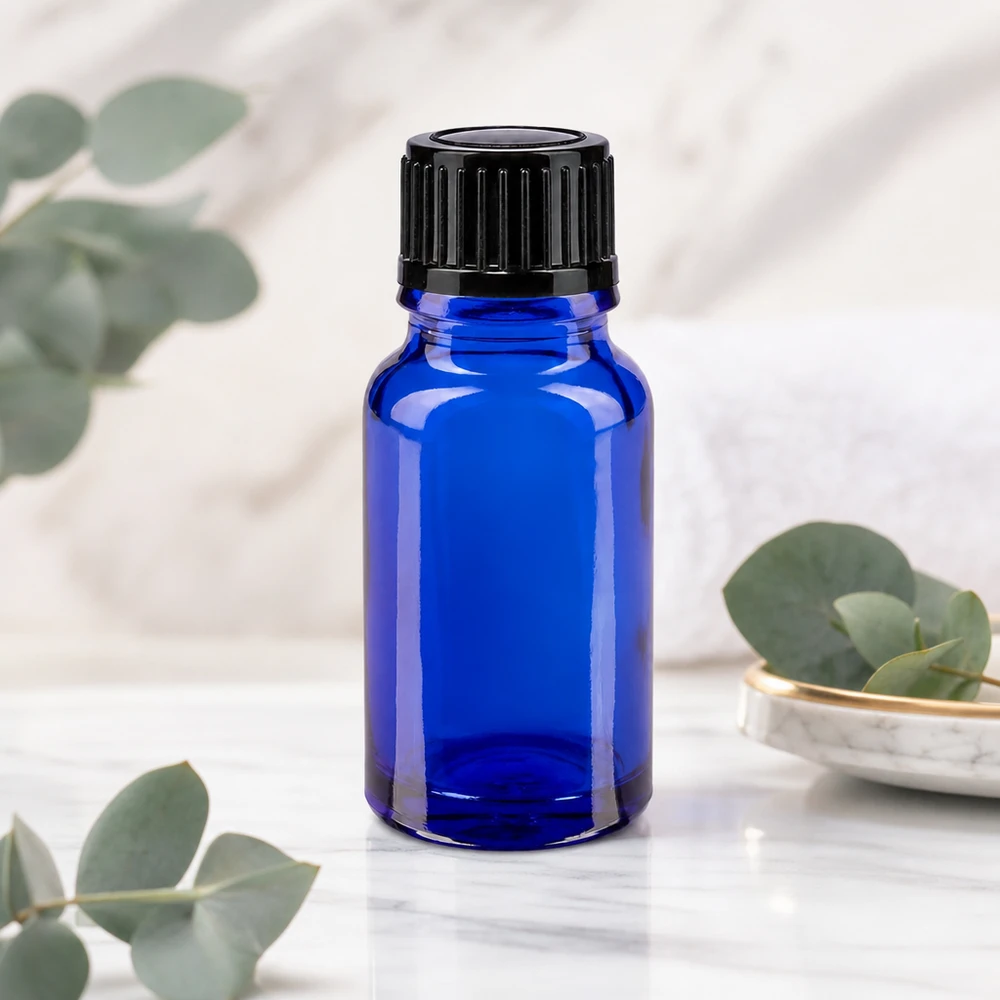 Apoteksflaska blå 10ml dropplock 1mm svart standard Blå medicinflaska på 10 ml med precis droppmunstycke på 1 mm, tillverkad av UV-skyddande glas