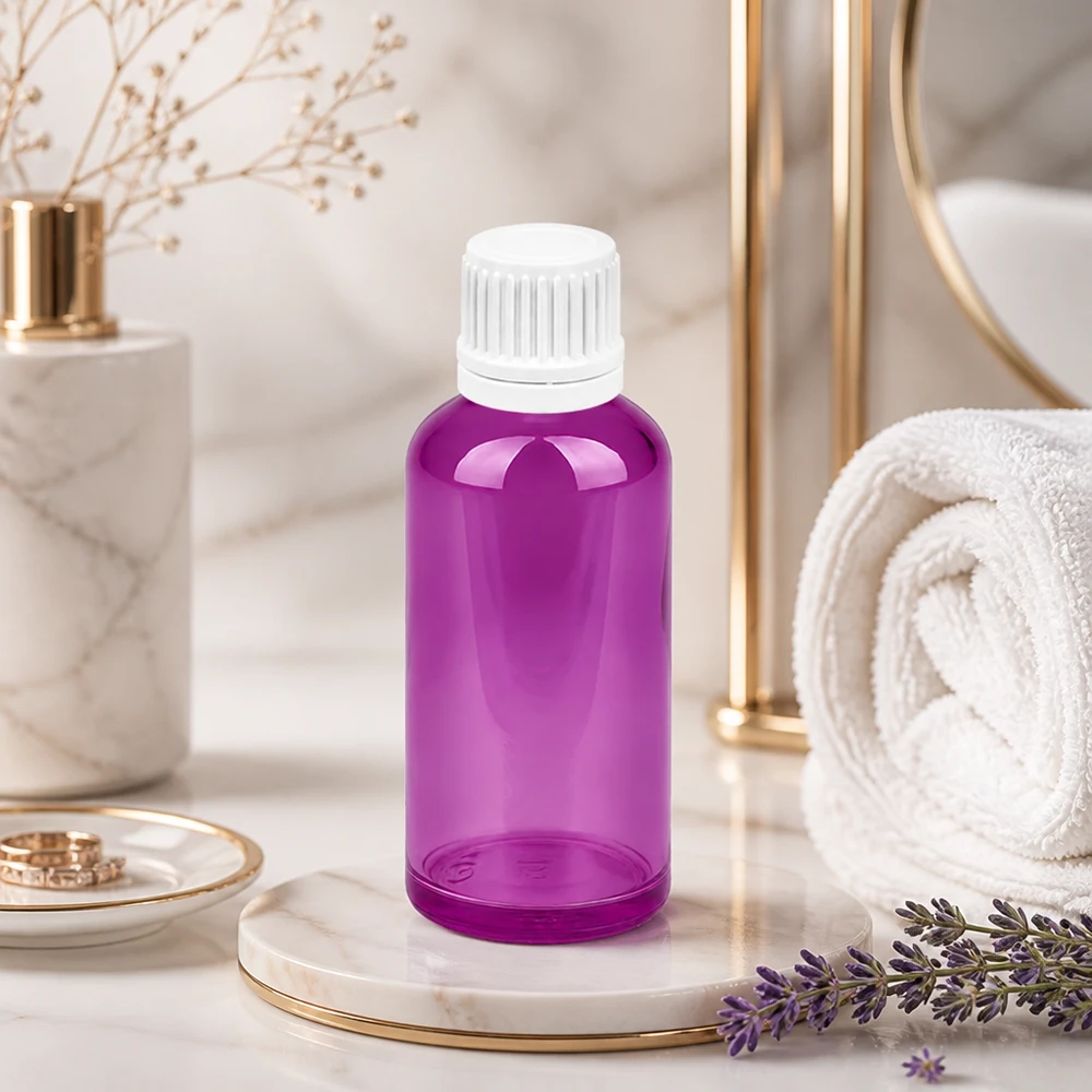 Elegant 50 ml droppflaska i lila design med vitt lock för snygg produktpresentation