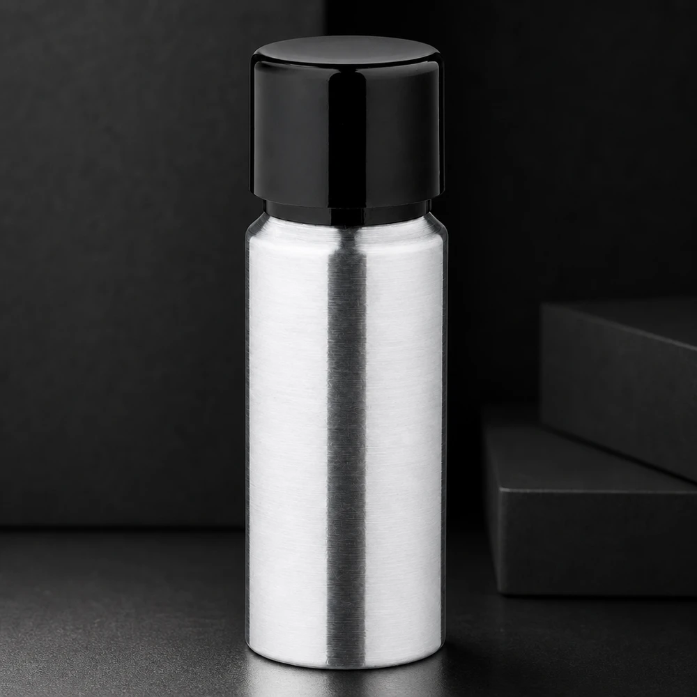 Cylindrisk 20 ml aluminiumflaska med polerad yta och svart skruvkork för flytande produkter
