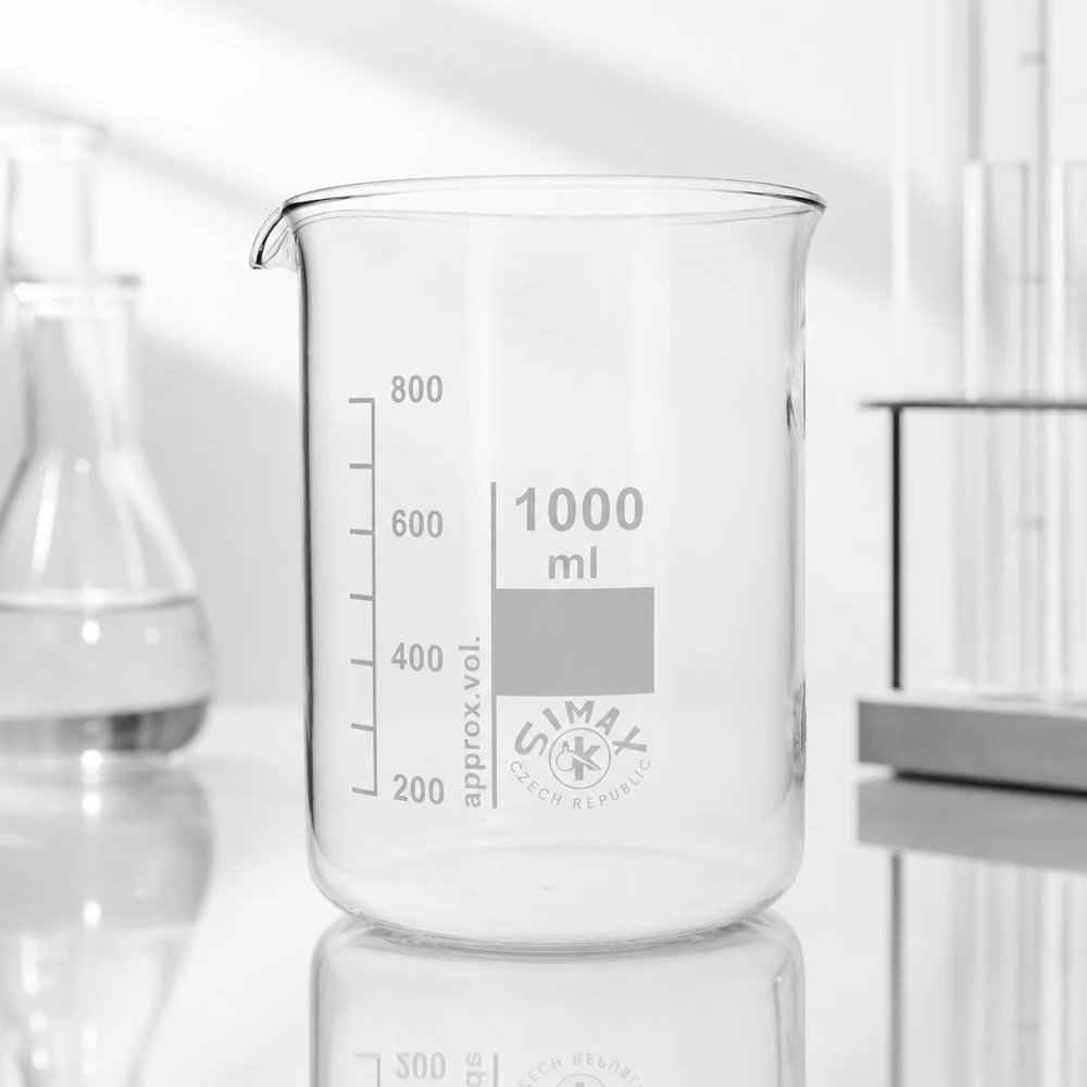 Bägare 1000ml borosilikatglas, låg form Transparent bägare 1000 ml med hällpip och volymmärkning för exakta mätningar
