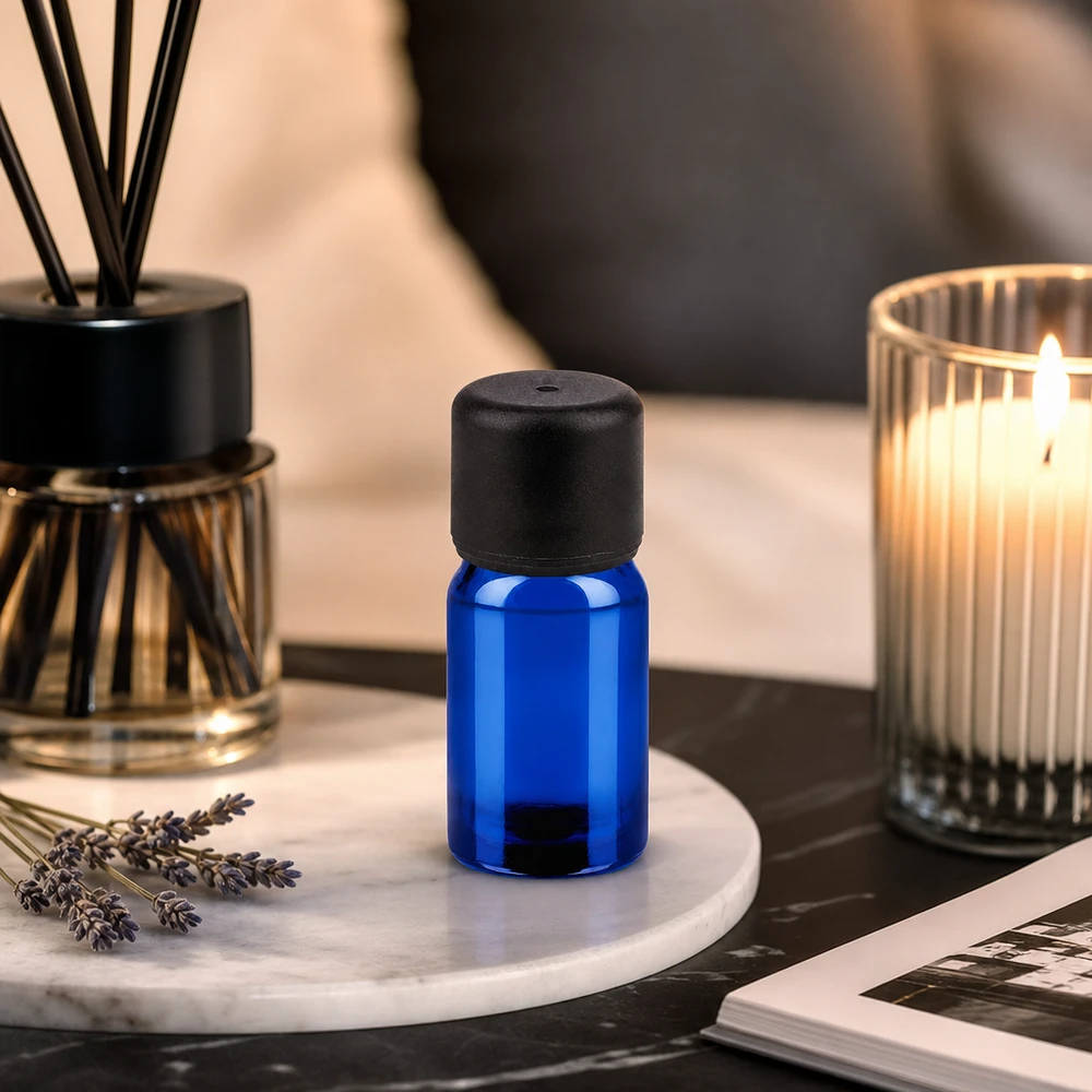5 ml flaska 6mm skruvkork svart standard BlueLine UT18/5 Högkvalitativ 5 ml apoteksflaska tillverkad av koboltglas med UV-skydd och svart lock