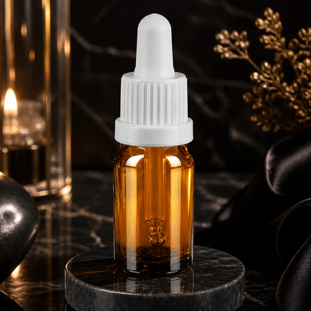 5 ml pipettflaska vit med säkerhetsförslutning BrownLine UT18/5 Liten 5 ml pipettflaska i elegant brunt glasutseende med praktisk dropplock