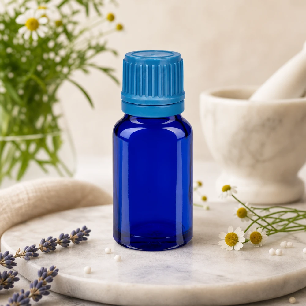 10 ml smakflaska av UV-skyddande blått glas med barnsäkert, manipulationsskyddat lock