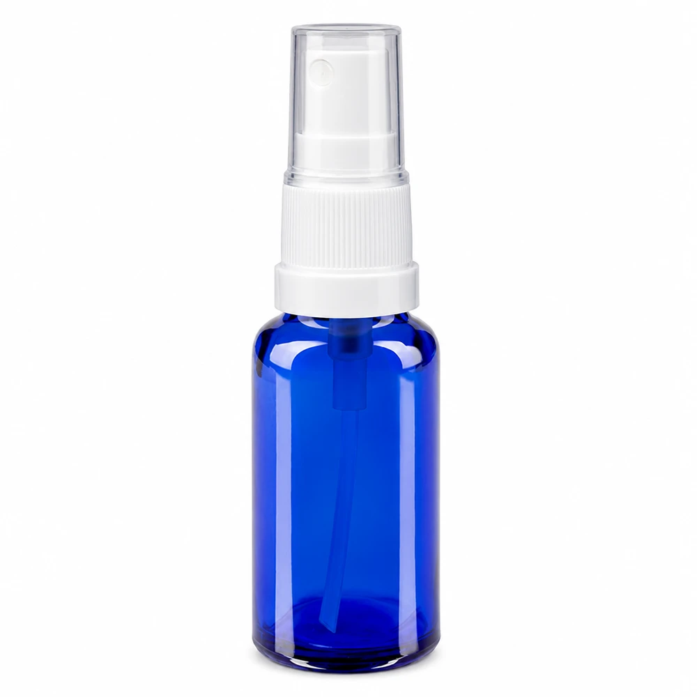 20 ml blå glasflaska med spraypump, vit pump och genomskinligt skyddslock, ApoGlas