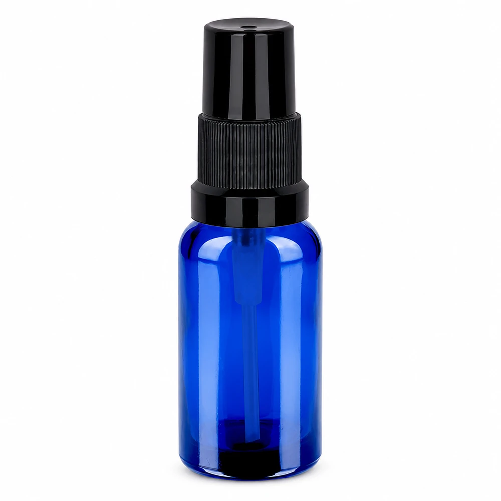 20ml Sprayflaska svart standardlock BlueLine UT18/20 20 ml sprayflaska svart STD BlueLine UT18/20 tillverkad av högkvalitativt blått glas med svart sprayhuvud