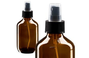 med svart sprayflaska